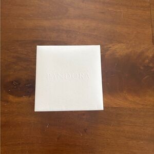 Pandora Elegant White Box